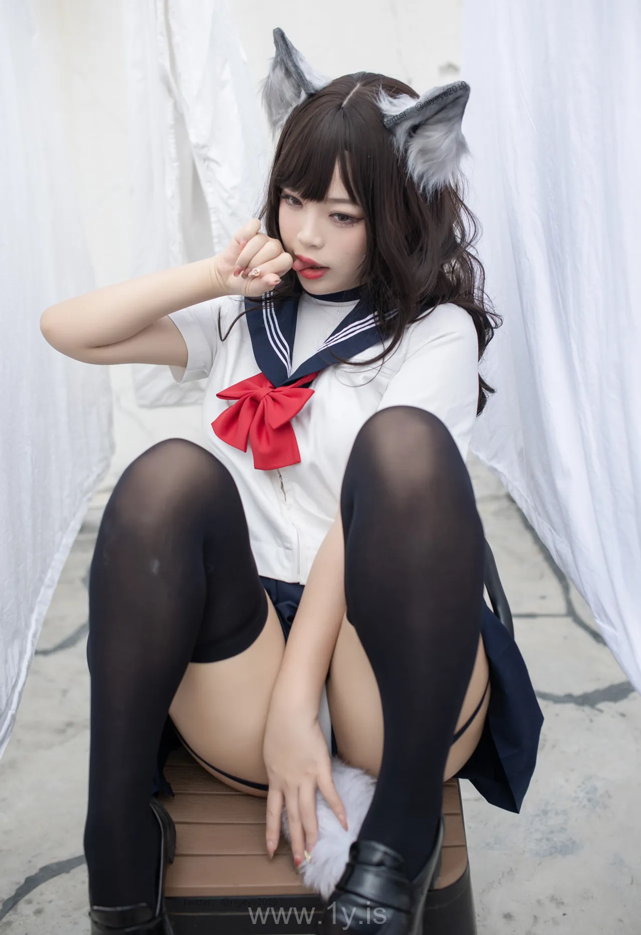 Coser@白烨 NO.051 魅惑狼姐姐-室外